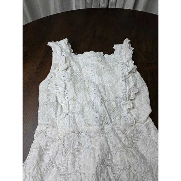 Simplee White Lace Embroidered Dress Size M - Picture 7 of 15